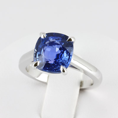 Sapphire and white gold ring BBDe001
