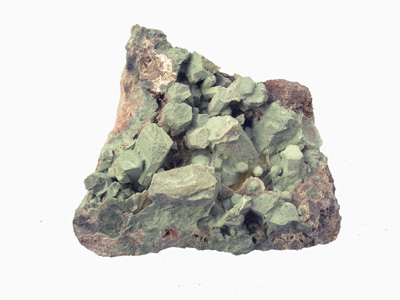 Néphélite ou Néphéline et les grenats  Schorlomite M1603