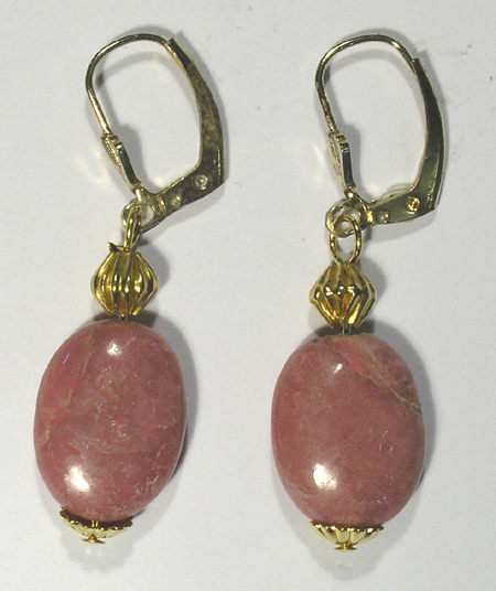 Boucles d\'oreilles métal doré de  Rhodonite