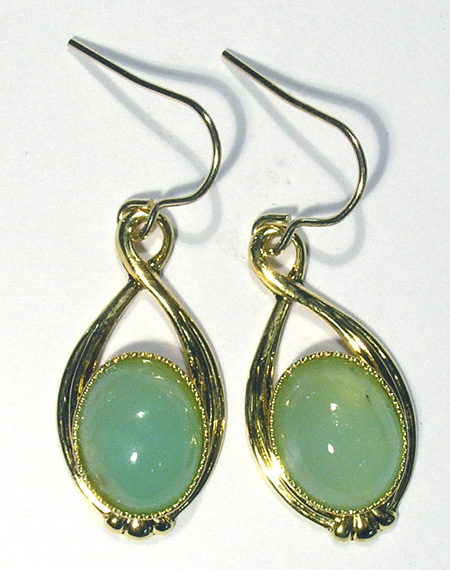 Boucles d\'oreilles métal doré de Chrysoprase