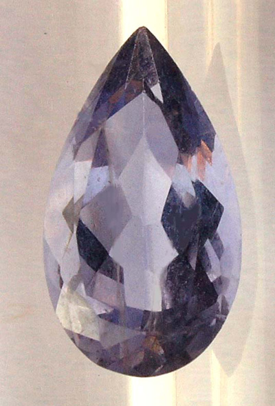 Iolite (Cordiérite)