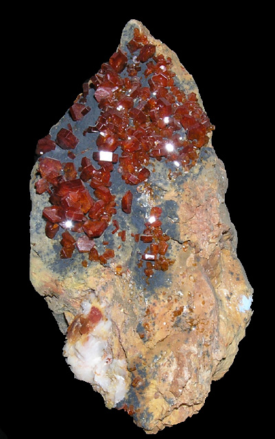 Vanadinite sur Baryte