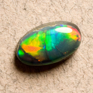 Doublet d\'opale très brillant