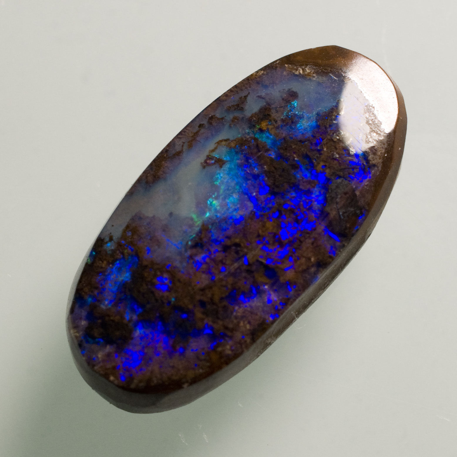5595 Opale Boulder Bleu Marine Et Verte 5 67ct 17 6x8