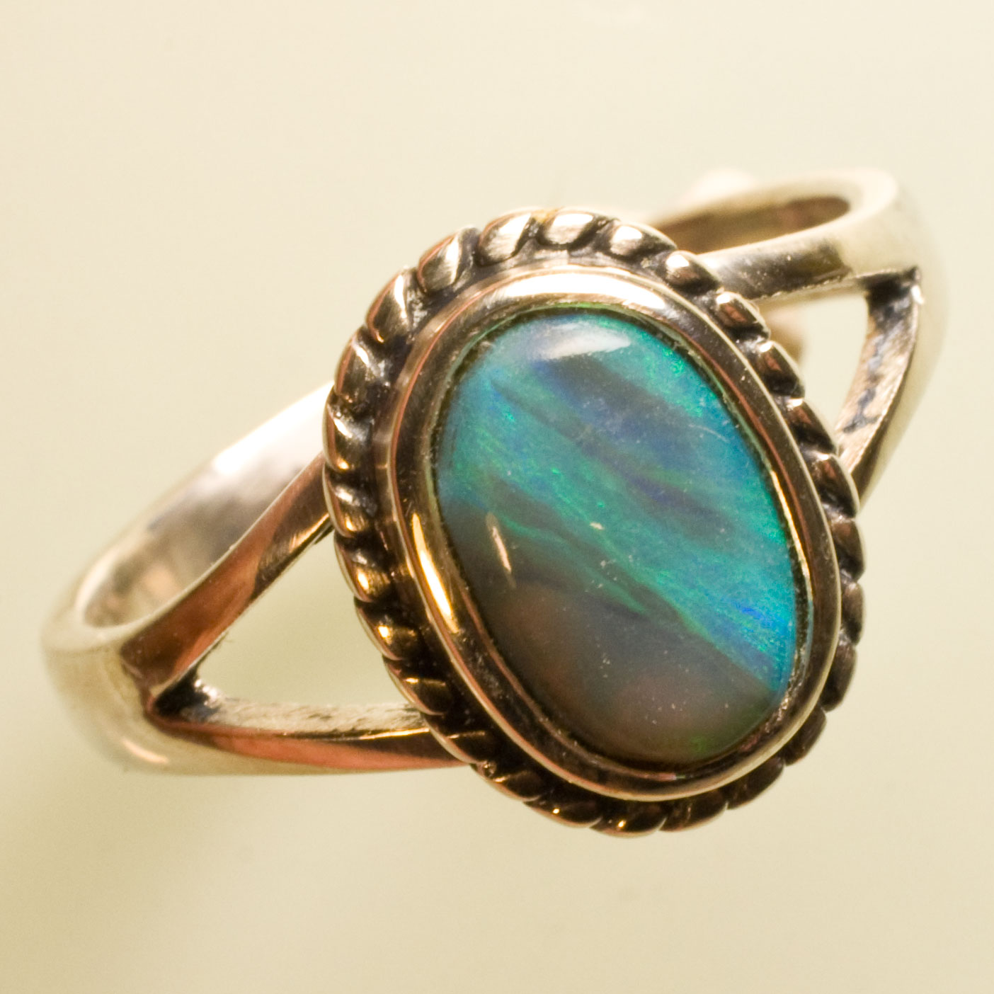 BB167 Bague Argent Opale Noire Verte 1 05ct 8 4x5 4mm Taille 53