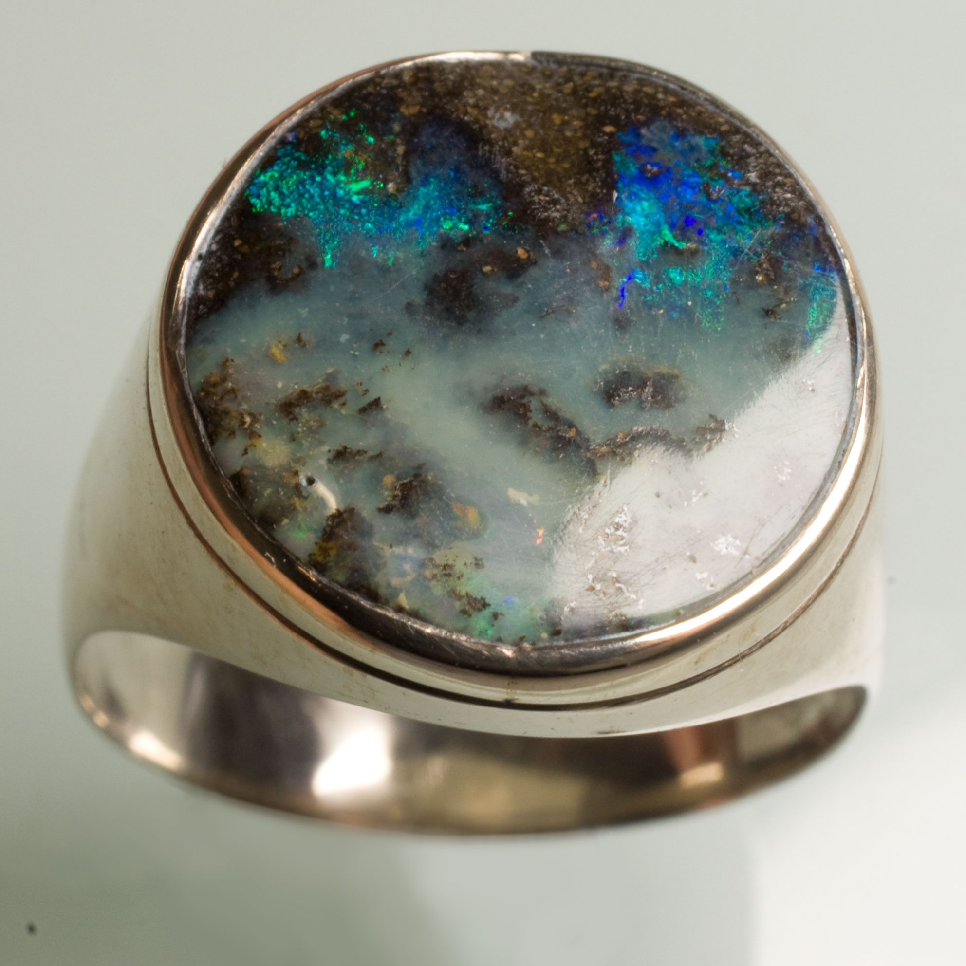 Bague chevalière argent  taille 59.5 opale boulder vert bleu mousse 15mm 5.3ct