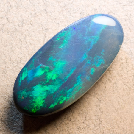 Black Opal Doublet 8178